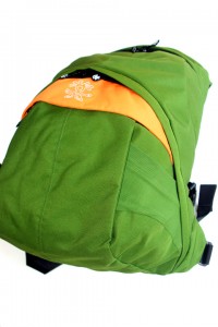 crumpler-sinking-barge-camera-bag