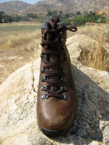 Front view of Vasque Summit GTX boots.