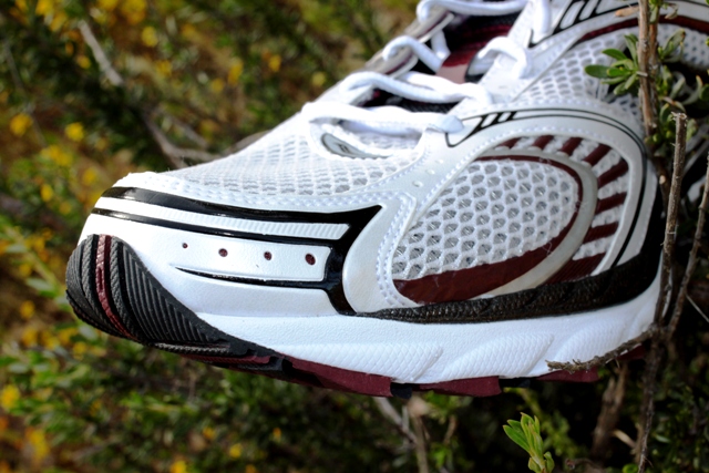 saucony carbon fiber plate