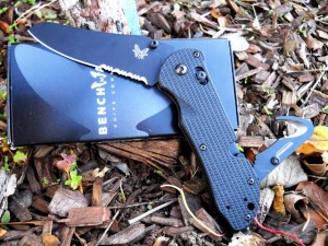 2011 Benchmade 915 Triage Folding Knife.