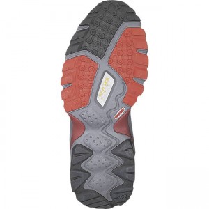 The outsole has plenty of grip on the toe and sides of the shoe, but sacrafices a bit of tread for the comfort section on the heel. We didn't experience any slipping  however and the extra comfort really made a difference during this long and rugged trek. 