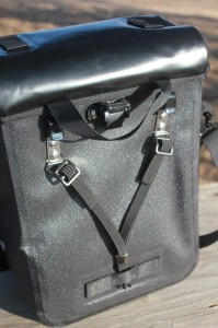 Back panel shows attachment points.